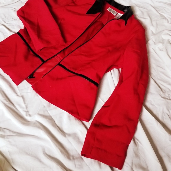 "The Nanny" style 90s red peplum jacket - Picture 2 of 4